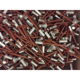 HÚZÓSZEGECS ALU-ACÉL ZÁRT 4X10 RAL színben